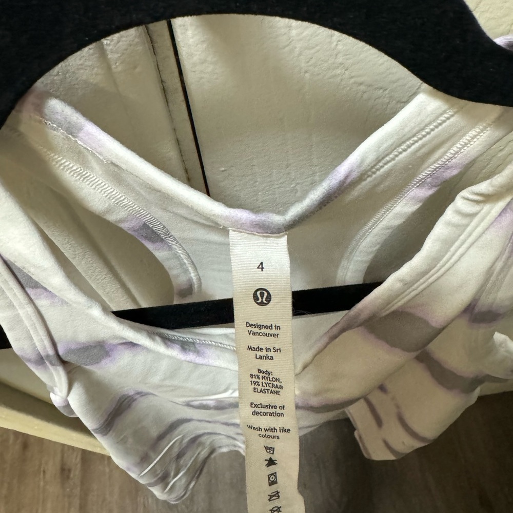 Lululemon align tank high neck size 4 - Picture 3 of 4